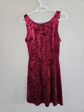 H&M fuchsia cranberry velour sleveless low back flared mini dress, size 6, new